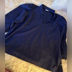 NWOT Crown & Ivy, XXL, navy, 3/4 sleeves, v-neck shirt with ruched collar